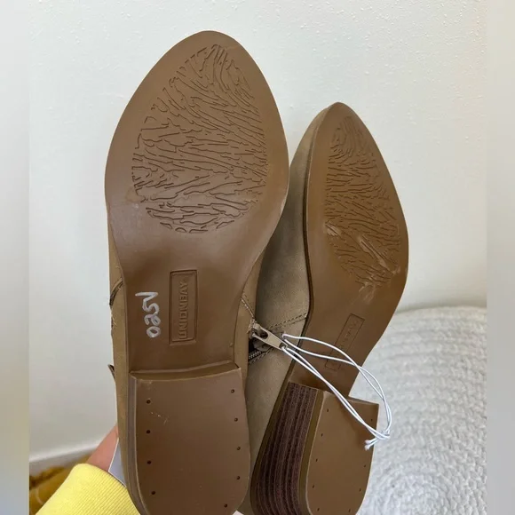 Womens Brown Union Bay Booties Size 10 NWT - Picture 2 of 5